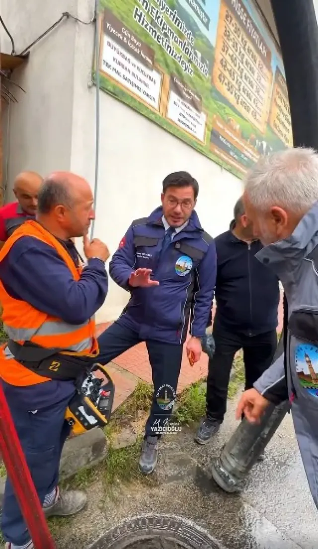 ORDU BÜYÜKŞEHİRİN KANAL TEMİZLEME ARACI TOKAT’TA 30 YILLIK SORUNU ÇÖZDÜ