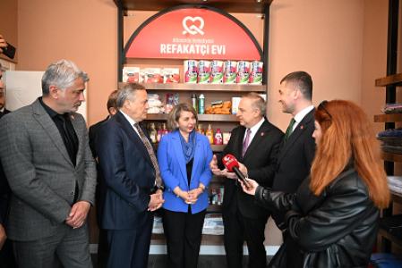 media-librarym4iuF8