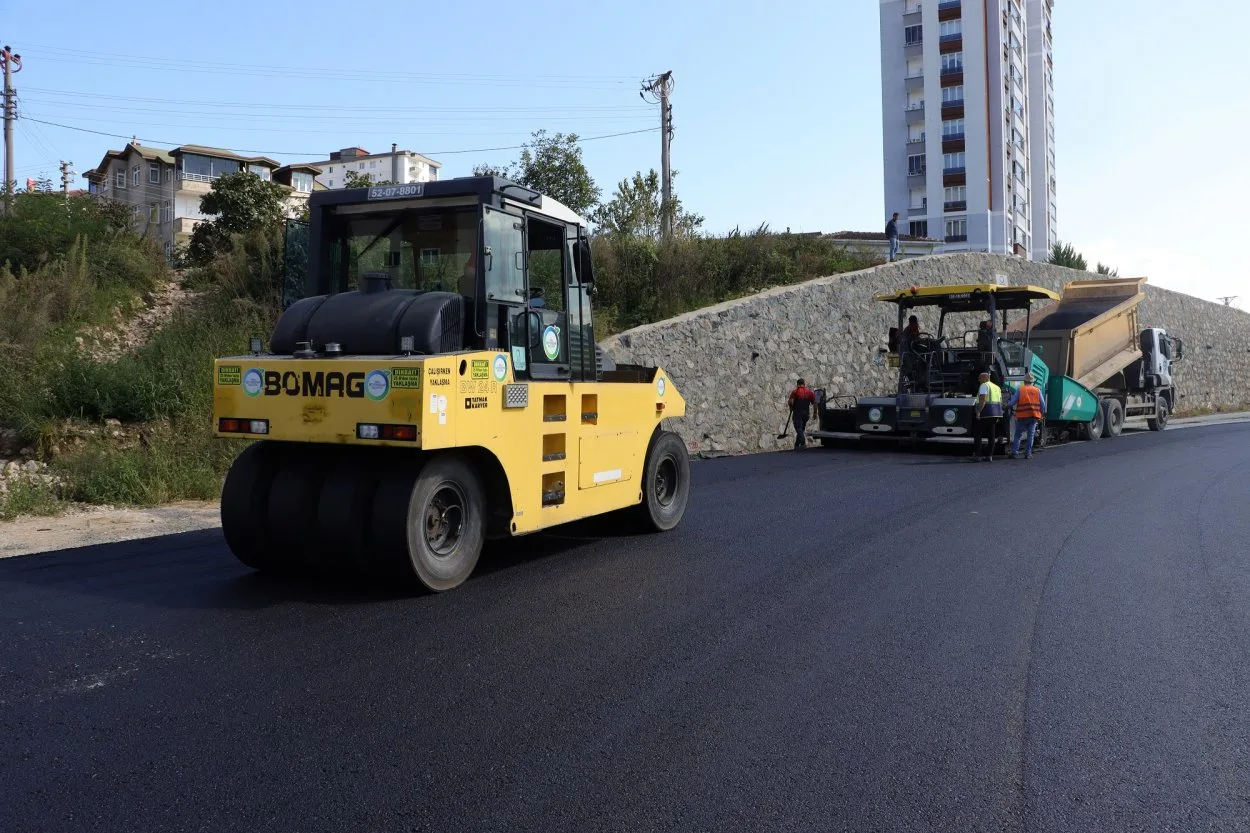 FATSA EVKAF’TA SICAK ASFALT ÇALIŞMASI