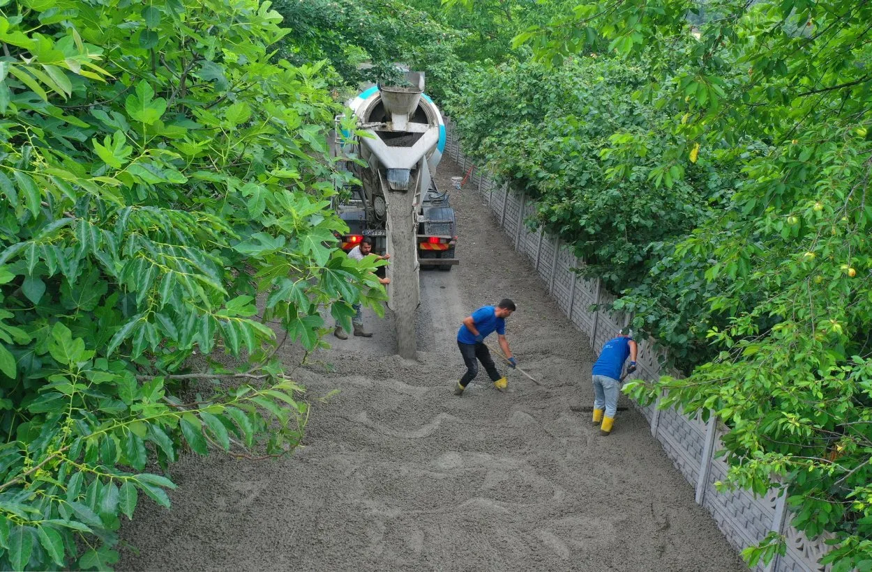 ÜNYE HANYANI MAHALLESİNE BETON YOL