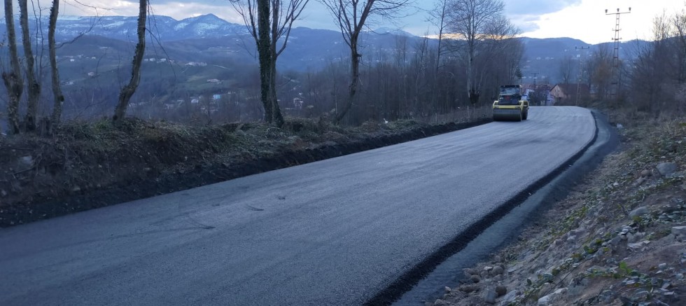 64 KM YOL ASFALT VE BETONLA BULUŞTU