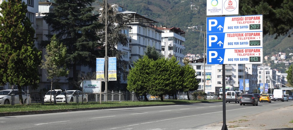 AKILLI OTOPARK PANOSU HİZMETE GİRDİ
