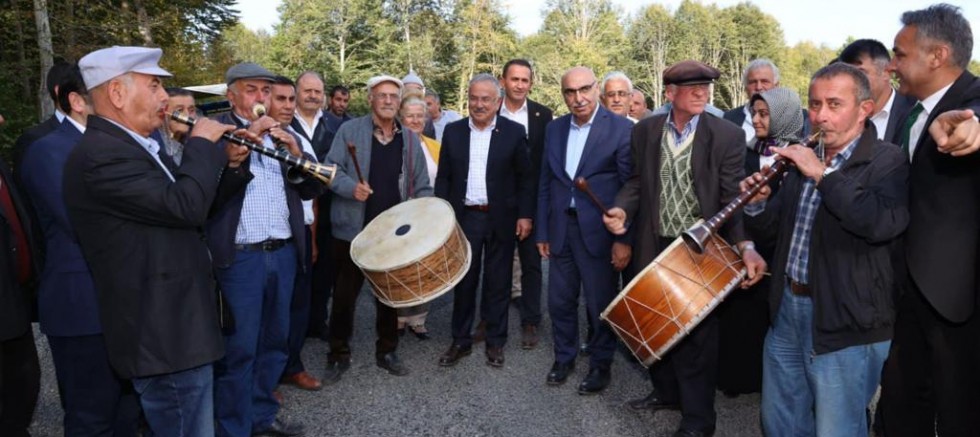 AKKUŞ’TA DAVULLU ZURNALI YOL SEVİNCİ 