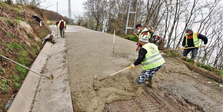 ALTINORDU BELEDİYESİ’NDEN BETON YOL SEFERBERLİĞİ