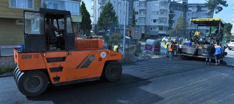 ALTINORDU BELEDİYESİ’NİN SOKAKLARA SICAK DOKUNUŞU SÜRÜYOR