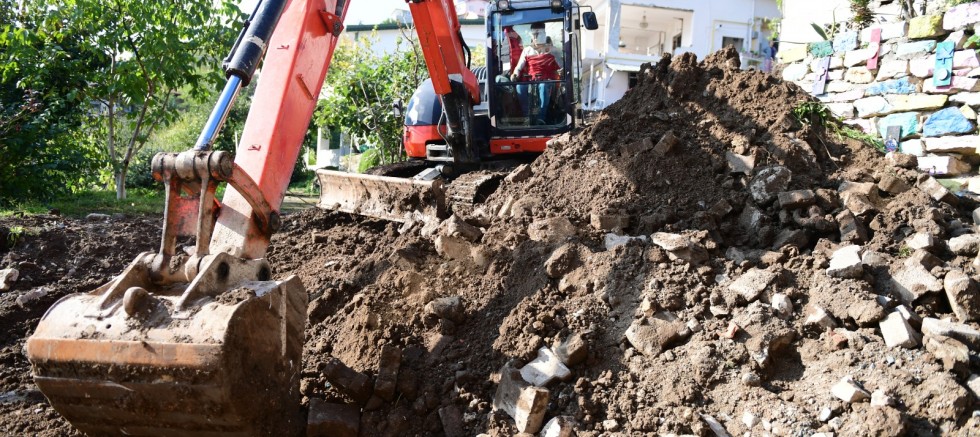 ALTINORDU’DA ÇALIŞMALAR HIZ KESMİYOR