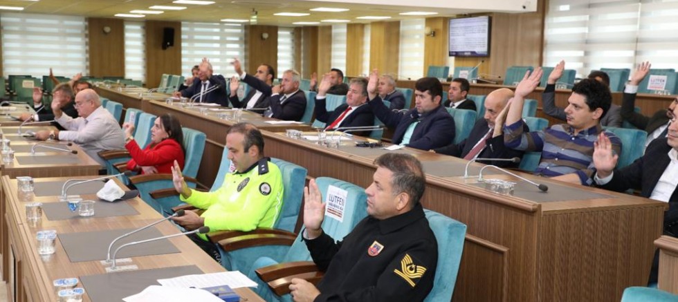  ALTINORDU OKULLAR CADDESİ KAVŞAĞINDA YENİ DÜZENLEME