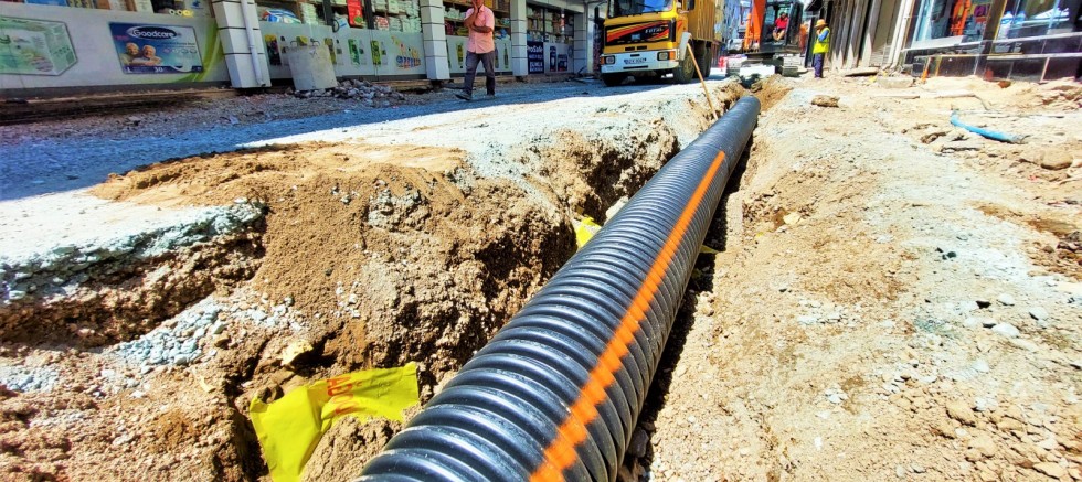 AŞKAN AŞKIN TÖREN ŞEHRE İLKLERİ KAZANDIRMAYA DEVAM EDİYOR