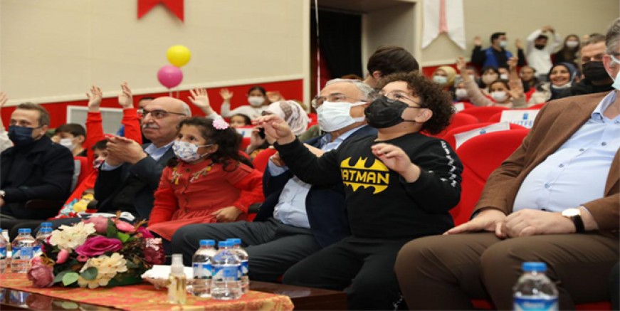 BAŞKAN GÜLER: “ÇOCUK GÜLERSE, DÜNYA GÜLER”