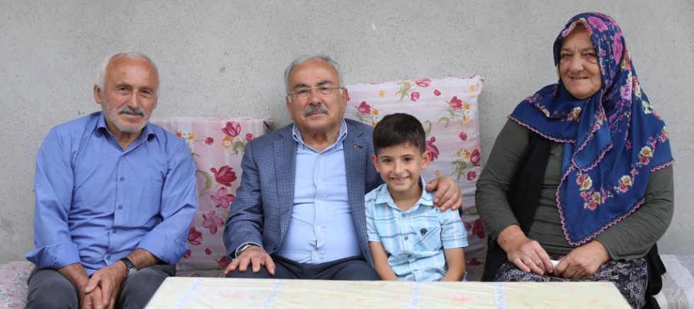 BAŞKAN GÜLER, ŞEHİT AİLELERİNİ ZİYARET ETTİ