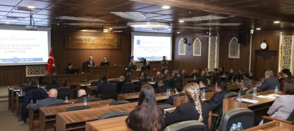 BAŞKAN GÜLER: “USTA KAPTAN FIRTINALI HAVADA BELLİ OLUR”