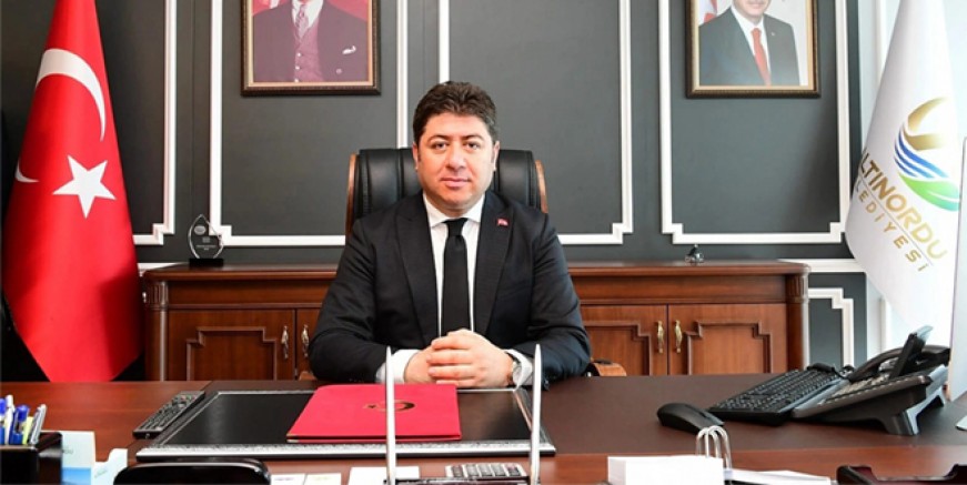 BAŞKAN TÖREN’DEN 29 EKİM CUMHURİYET BAYRAMI MESAJI