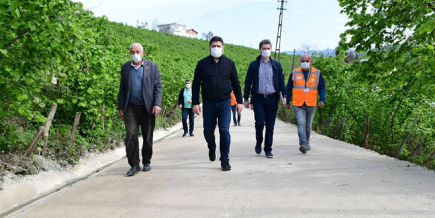 BETON YOL MESAİSİNDE SIRA AKÇATEPE MAHALLESİNDEYDİ