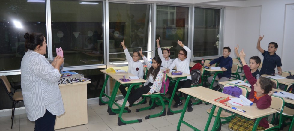 BİLGİ EVLERİNDE EĞİTİM YENİDEN BAŞLIYOR