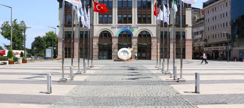 BÜYÜKŞEHİR BAYRAM DA GÖREV BAŞINDA