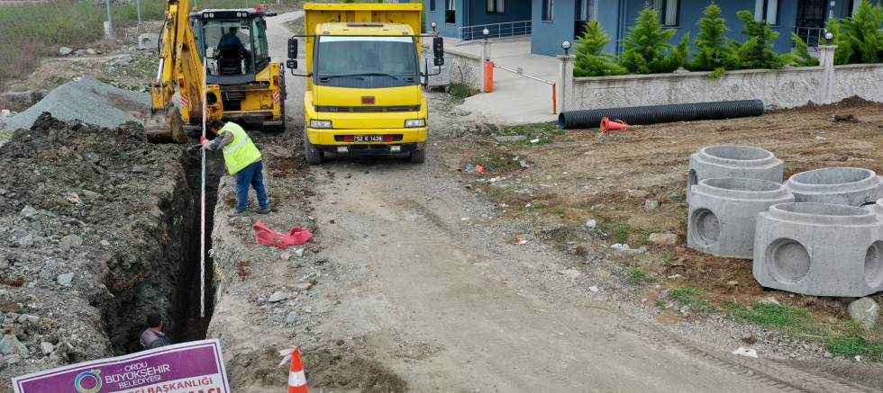 BÜYÜKŞEHİR’DEN GÜLYALI’YA SAĞLAM ALTYAPI