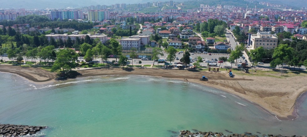 BÜYÜKŞEHİR PLAJLARI SEZONA HAZIRLIYOR