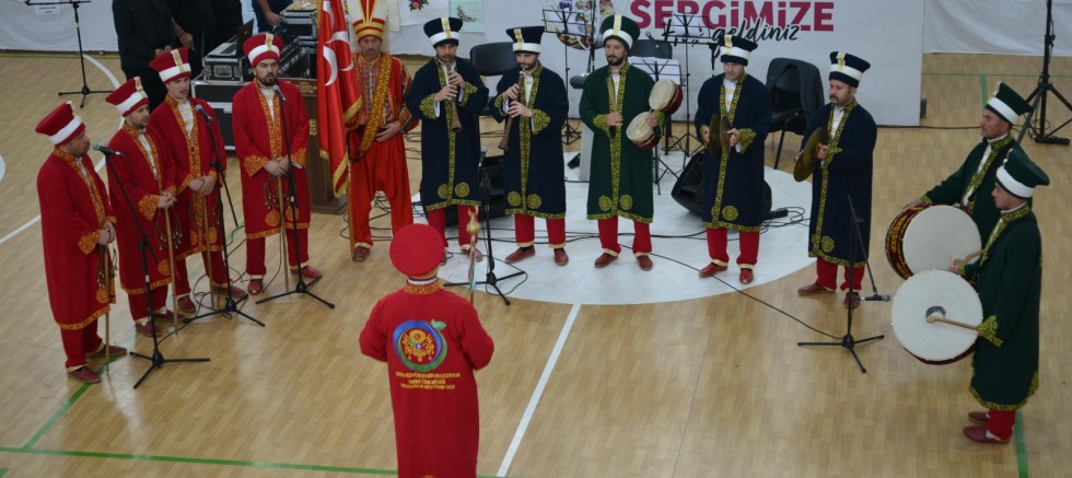 BÜYÜKŞEHİRDEN ALTINORDU’YA ESTETİK DOKUNUŞ