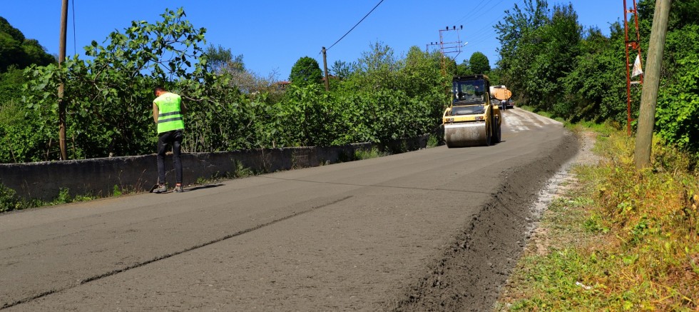 BÜYÜKŞEHİRDEN KONFORLU VE UZUN ÖMÜRLÜ YOLLAR 