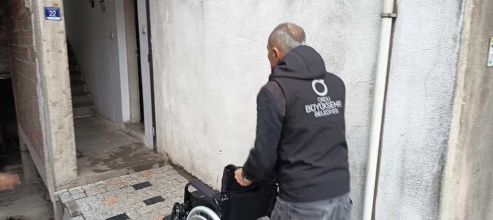 BÜYÜKŞEHİRDEN MEDİCAL EŞYA DESTEĞİ 