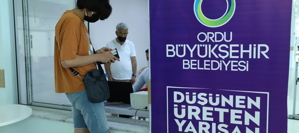 BÜYÜKŞEHİRDEN ÜNİVERSİTE ÖĞRENCİLERİNE KOLAYLIK