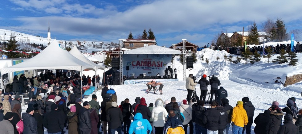 ÇAMBAŞI’NDA FESTİVAL VARDI 