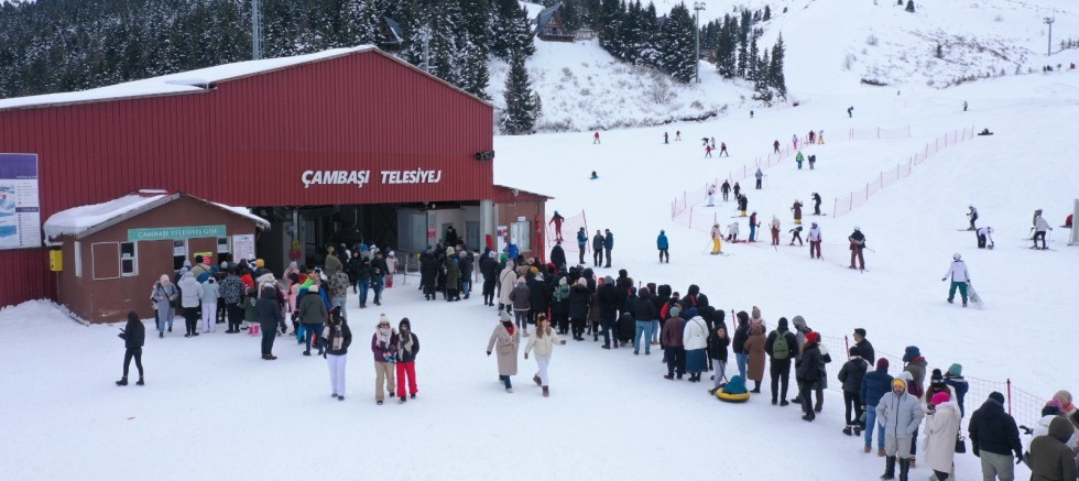 ÇAMBAŞI YAYLASI DOLDU TAŞTI