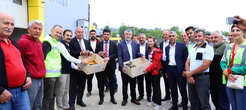 ÇİFTÇİLERE 750 ADET HİNDİ PALAZI DAĞITILDI