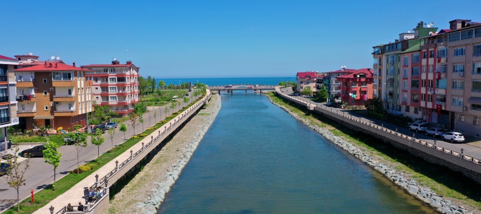 CİVİL ESKİ GÜNLERİNE KAVUŞTU