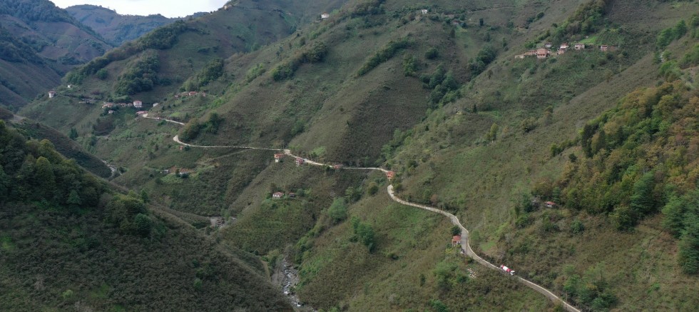 CUMHURİYETKÖY’DE BETON YOL SEVİNCİ 