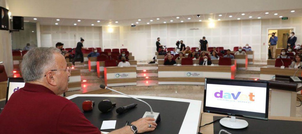DAVET’E 10 BİN KİŞİ İCABET ETTİ