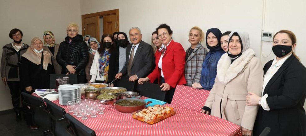 DÜŞÜNEN ORDU’NUN ÜRETEN KADINLARI
