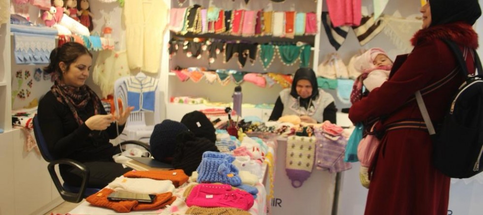 EMEĞİN KAZANCA DÖNÜŞTÜĞÜ YER: EL EMEĞİ ÇARŞISI