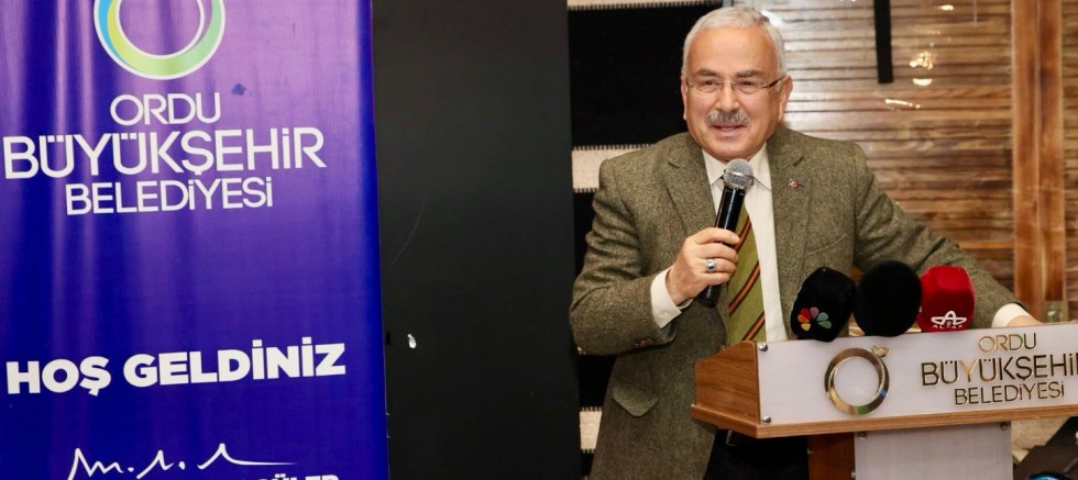 GENÇLERİN BAŞKANI HİLMİ GÜLER
