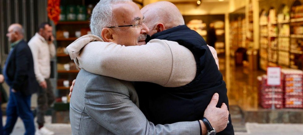 GÖNÜLLERE GİRMEYE DEVAM EDİYOR