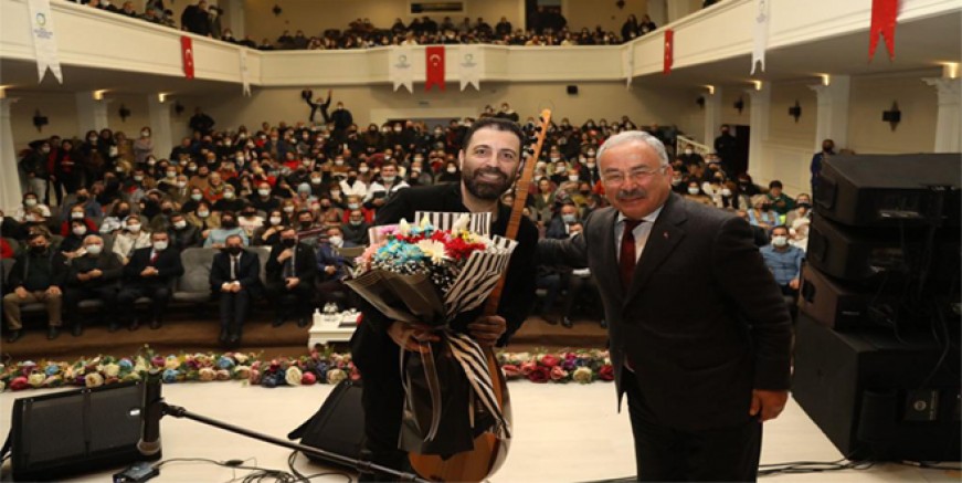 İSMAİL ALTUNSARAY’DAN MEST EDEN KONSER 