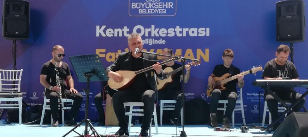 KENT ORKESTRASI İLÇELERİ GEZİYOR