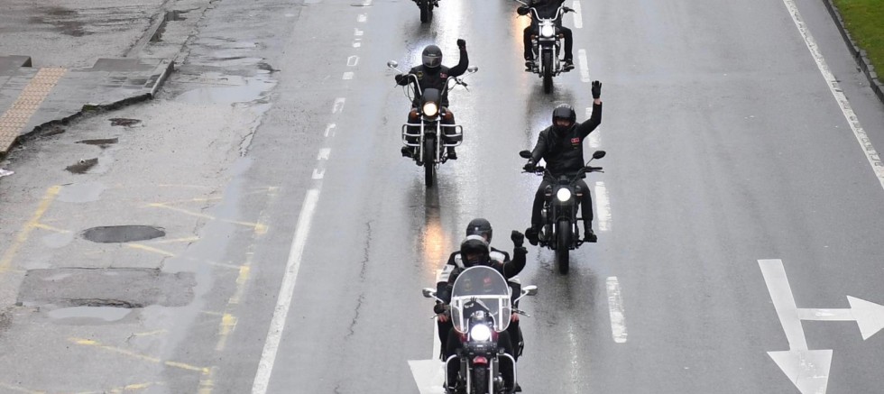 MOTORCULARDAN AŞKIN TÖREN’E DESTEK