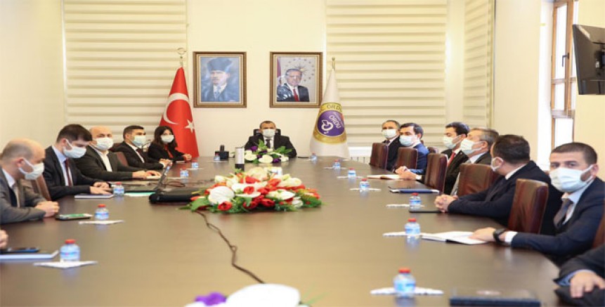 MUHTARLARIMIZA ÇOK İŞ DÜŞÜYOR