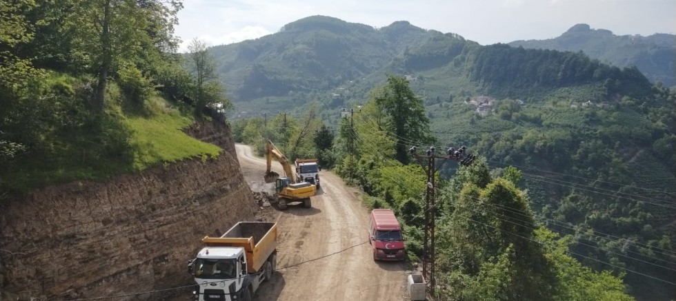 PERŞEMBE’DE YOLLAR GENİŞLİYOR