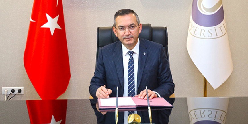 REKTÖR AKDOĞAN’IN “10 OCAK ÇALIŞAN GAZETECİLER GÜNÜ” MESAJI 