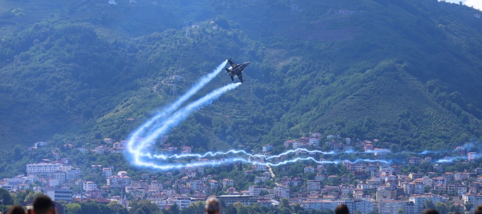 SOLO TÜRK NEFES KESTİ 