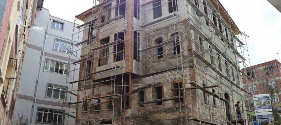 TARİHİ SELİMİYE KONAĞIN RESTORASYONU SÜRÜYOR 