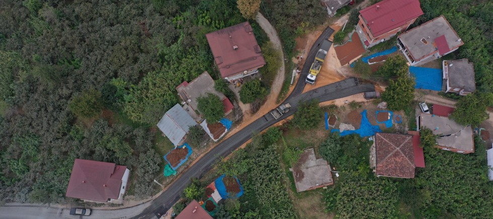ÜNYE’DE 6 KM’LİK GRUP YOLU ASFALTLANDI
