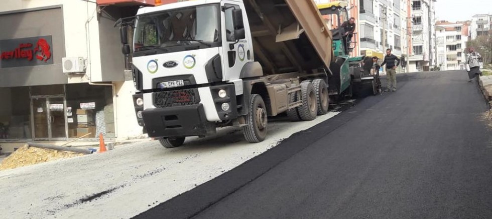 ÜNYE’DE ASFALT SEFERBERLİĞİ