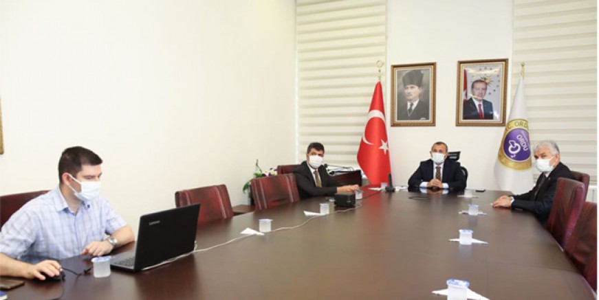 VALİ SONEL, “AŞI OLMAYAN VATANDAŞLARIMIZI AŞILARINI YAPTIRMAYA DAVET EDİYORUZ”