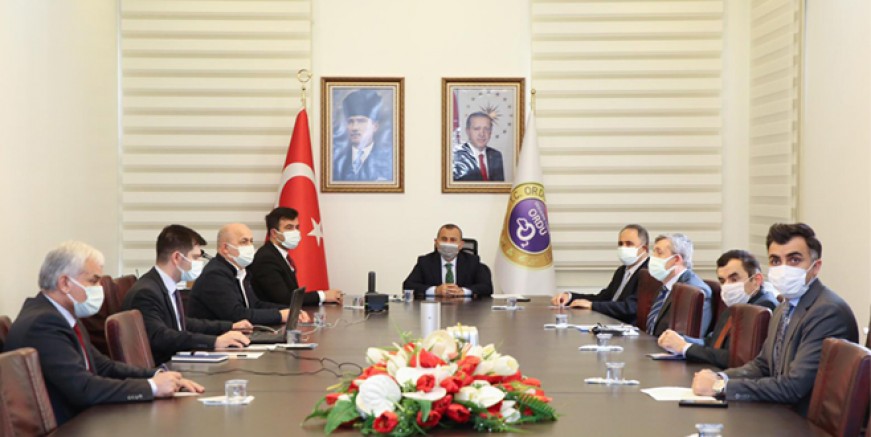 VALİ SONEL, “HEP BİRLİKTE BU İŞİN ÜSTESİNDEN GELECEĞİZ”