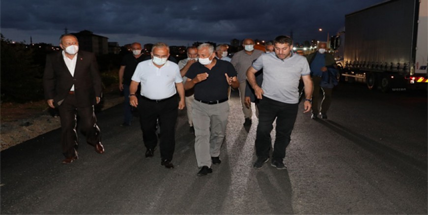 YAKLAŞIK 10 BİN NÜFUSLU MAHALLE RAHATA ERDİ